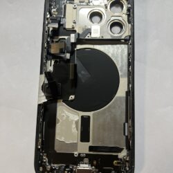  Iphone 15 Pro Max originale Apple scocca chassis semicompleto + vetro posteriore A scegli colore